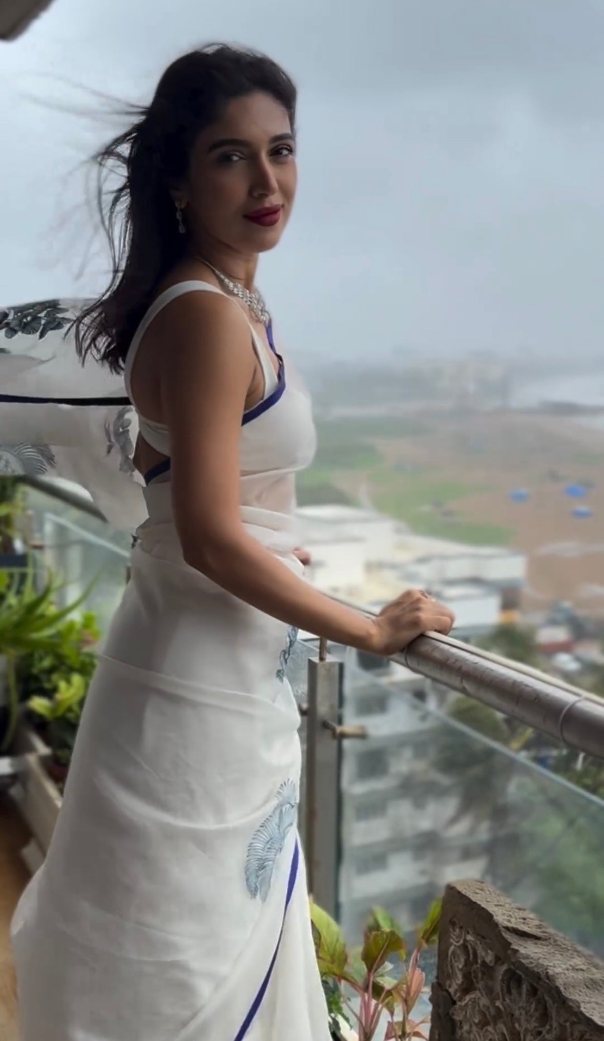 Indigo feathered canopy